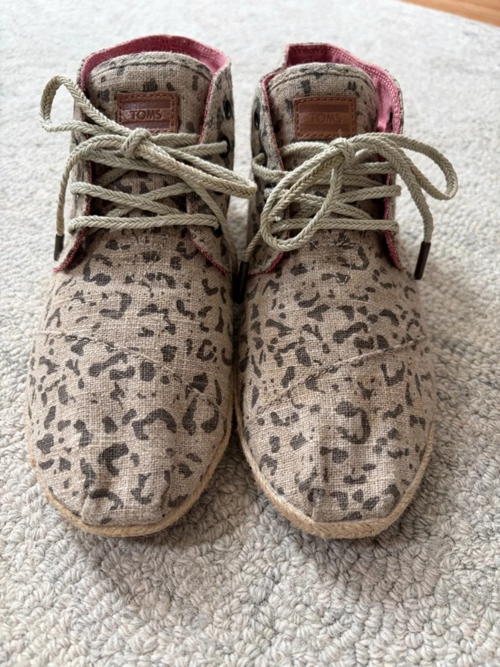 TOMS Leopard Print Canvas Desert Chukka Lace Up Shoes Women’s 8.5